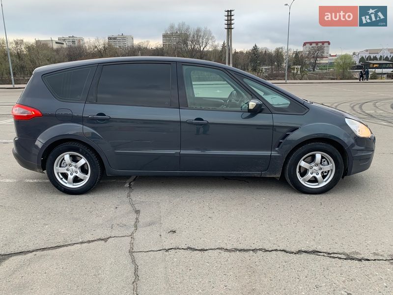 Минивэн Ford S-Max 2011 в Сумах