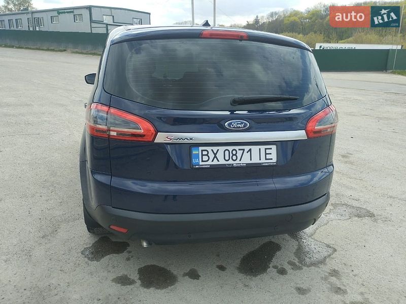 Минивэн Ford S-Max 2013 в Городке