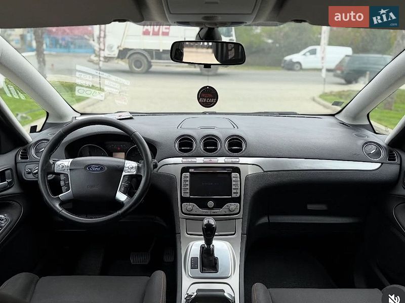 Минивэн Ford S-Max 2010 в Ужгороде