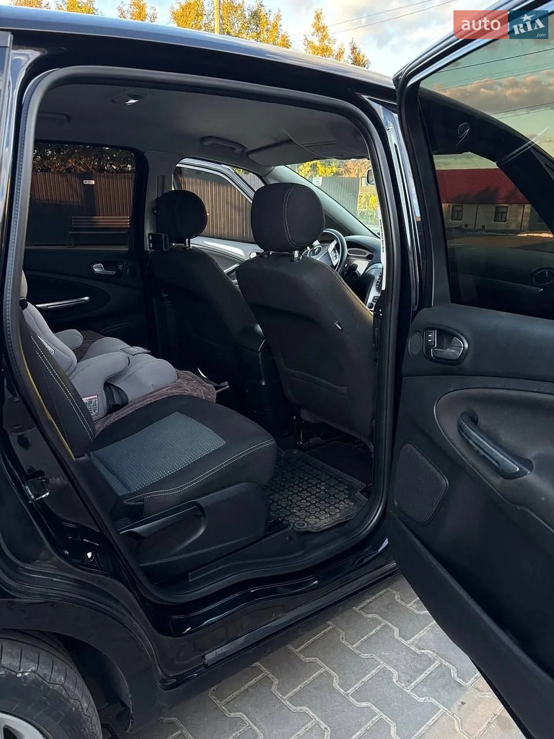 2011 Ford S-MAX - мініатюра 9