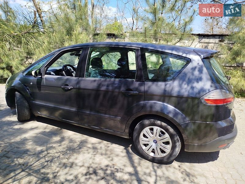 Минивэн Ford S-Max 2008 в Черноморске