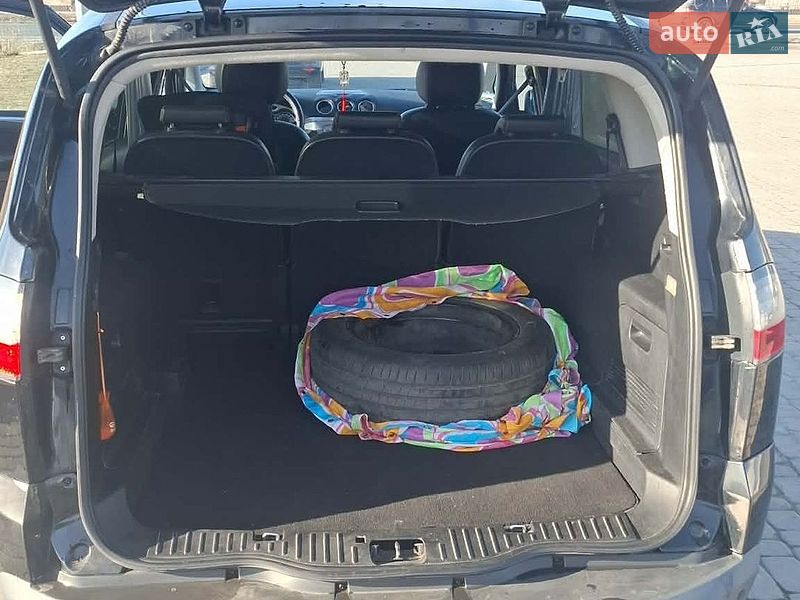 Минивэн Ford S-Max 2007 в Городке