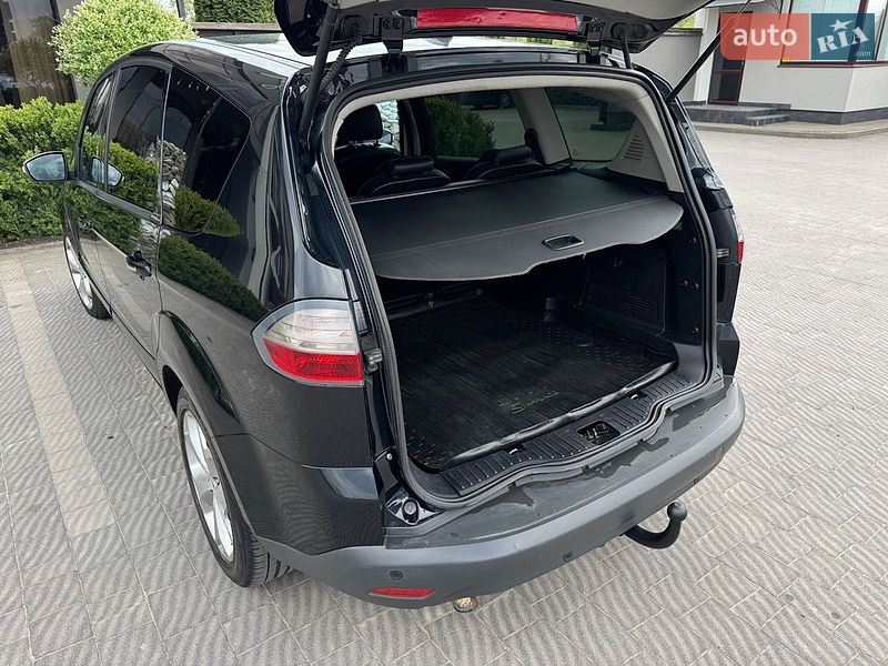Минивэн Ford S-Max 2009 в Стрые