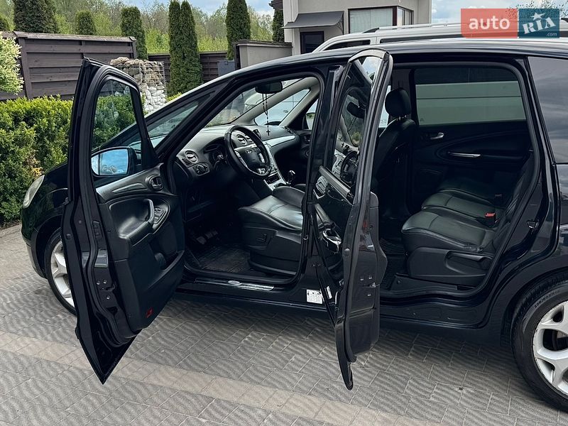 Минивэн Ford S-Max 2009 в Стрые