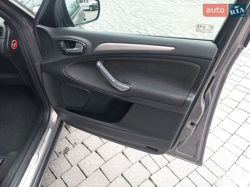 Минивэн Ford S-Max 2012 в Ивано-Франковске