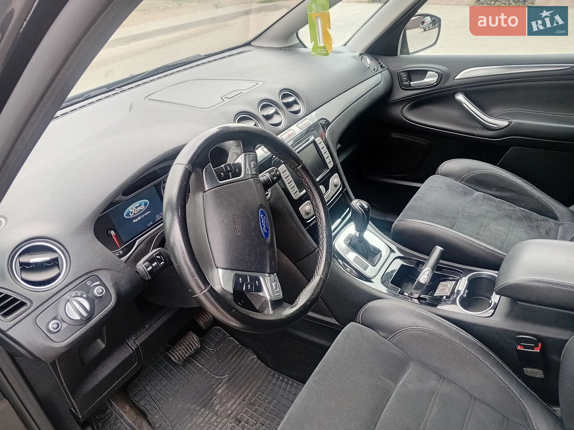 2011 Ford S-MAX - мініатюра 17