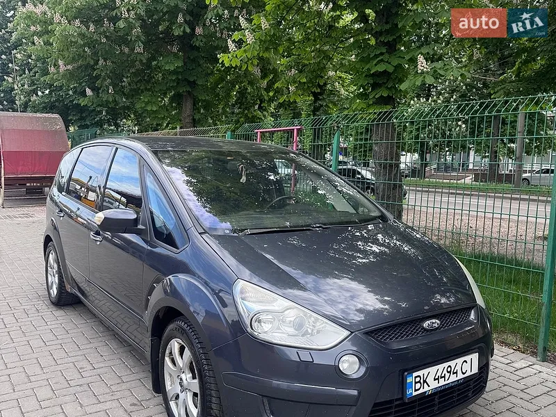 Ford S-Max