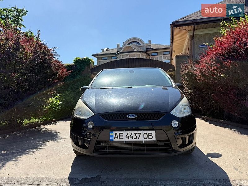 Минивэн Ford S-Max 2008 в Кривом Роге