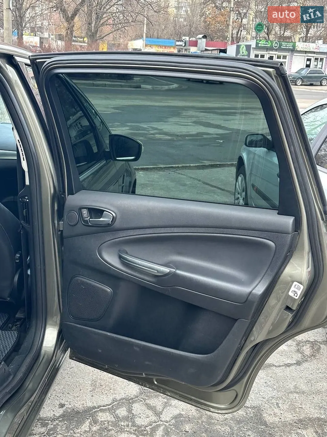 2010 Ford S-MAX - мініатюра 11