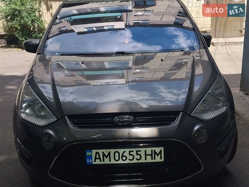 Ford S-Max 2011
