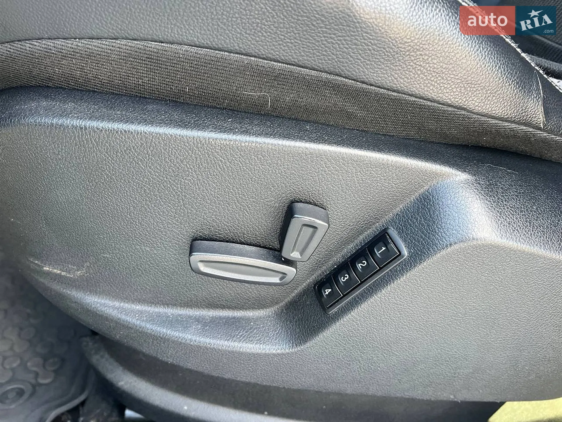 2012 Ford S-MAX - мініатюра 22