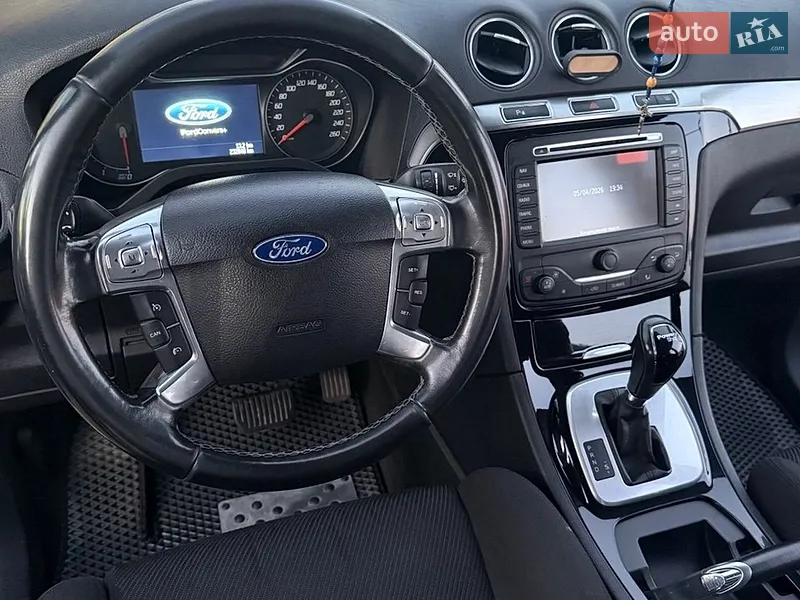 Ford S-Max 2012