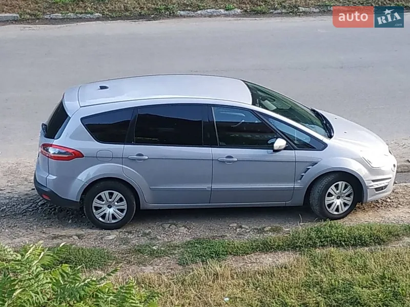 Ford S-Max 2011