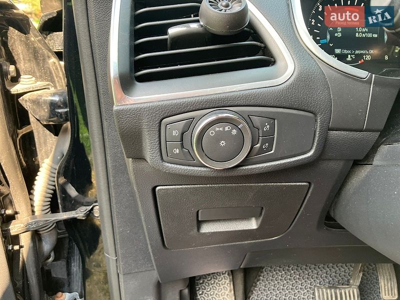 Мінівен Ford S-Max 2015 в Нововолинську