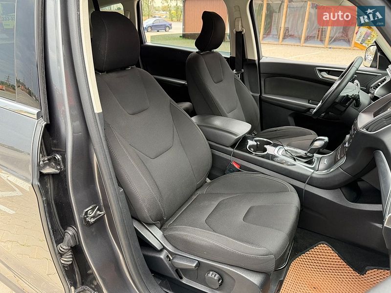 Мінівен Ford S-Max 2016 в Києві