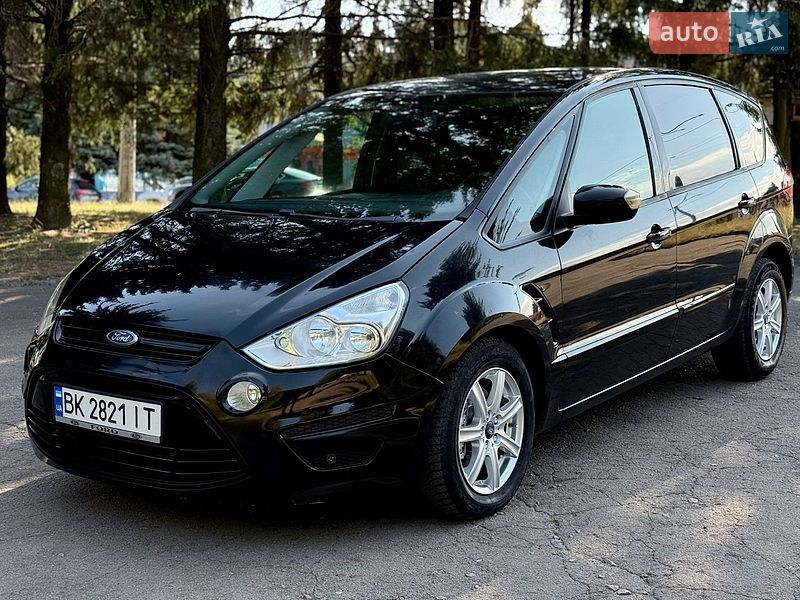 Ford S-Max 2011