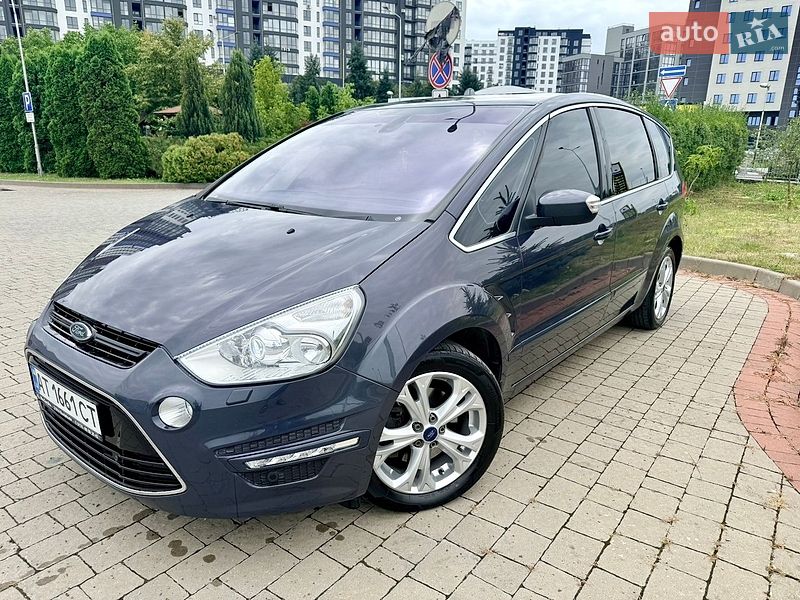 Ford S-Max 2012