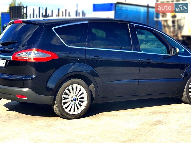 Минивэн Ford S-Max 2014 в Коростене