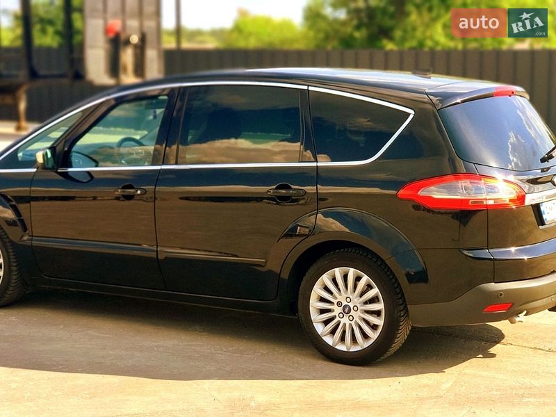 Минивэн Ford S-Max 2014 в Коростене