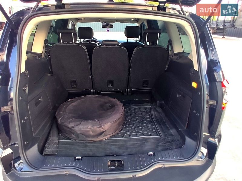 Минивэн Ford S-Max 2014 в Коростене