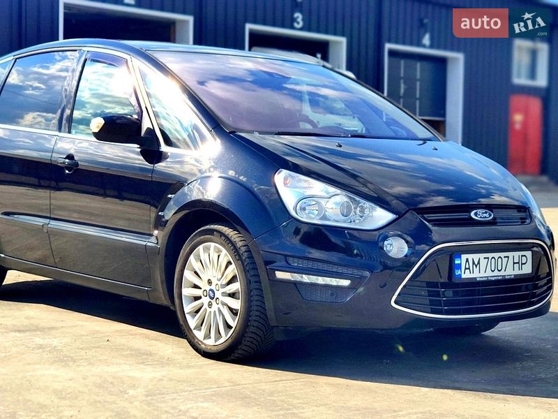 Минивэн Ford S-Max 2014 в Коростене