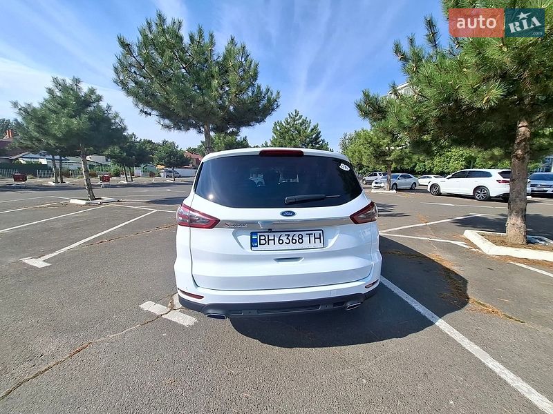 Минивэн Ford S-Max 2016 в Одессе