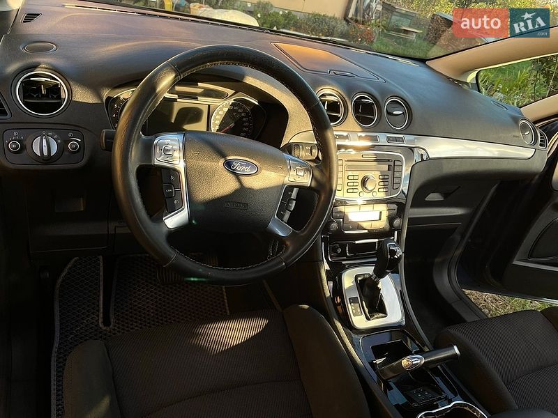 Мінівен Ford S-Max 2011 в Луцьку