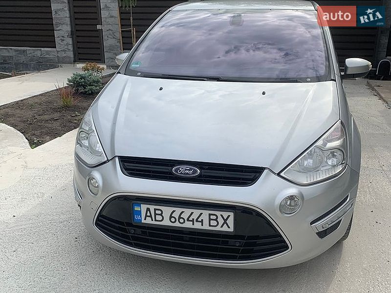 Ford S-Max, photos from the listing