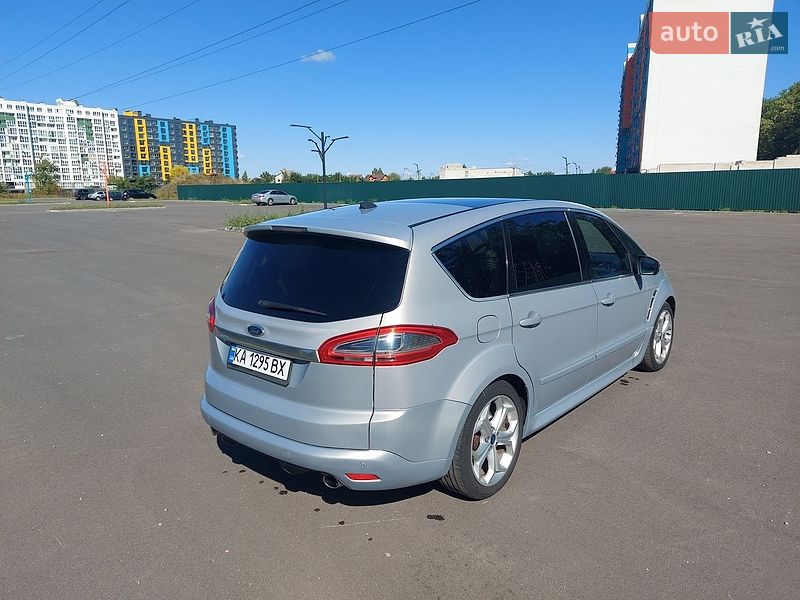 Мінівен Ford S-Max 2011 в Чернігові