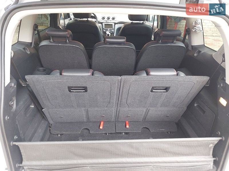 Мінівен Ford S-Max 2011 в Чернігові