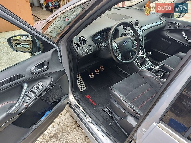 Мінівен Ford S-Max 2011 в Чернігові
