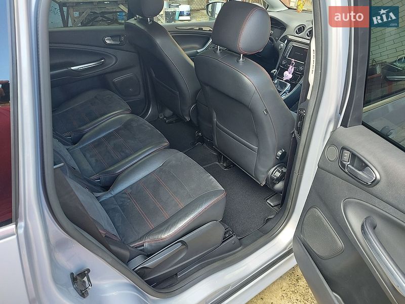 Мінівен Ford S-Max 2011 в Чернігові