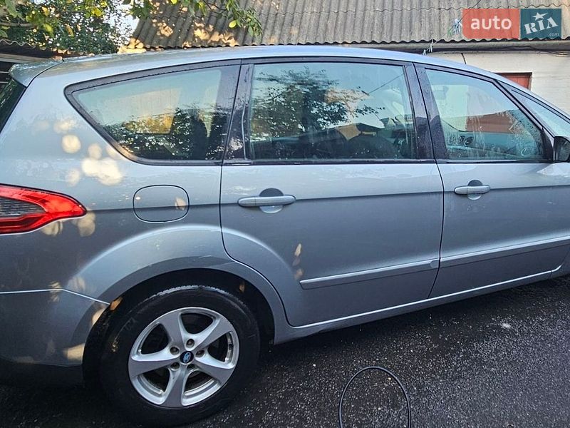 Ford S-Max 2010