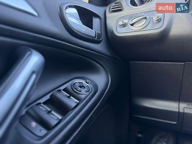 Мінівен Ford S-Max 2011 в Тернополі