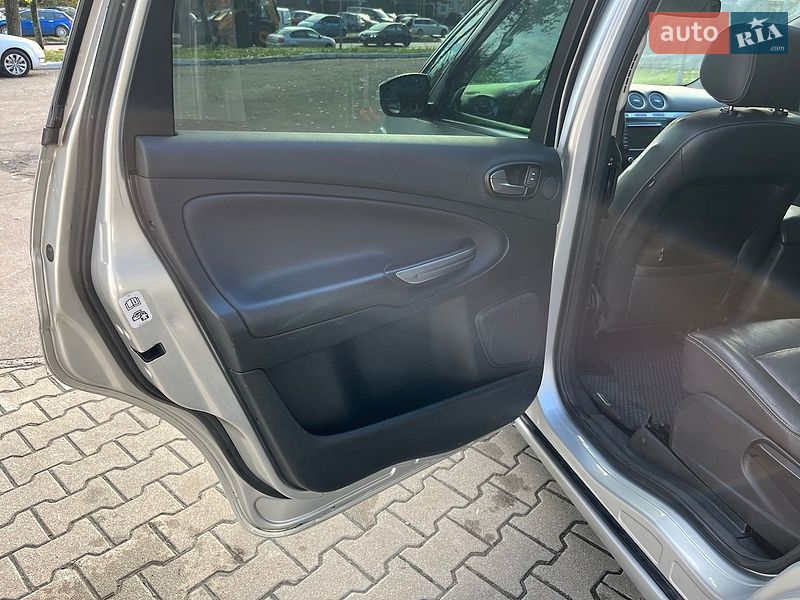 Минивэн Ford S-Max 2011 в Львове