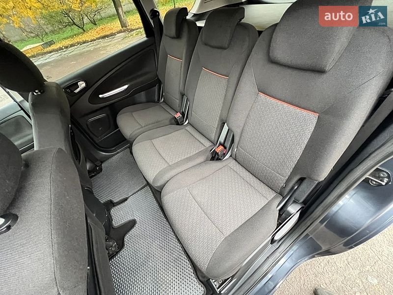 Мінівен Ford S-Max 2009 в Рівному