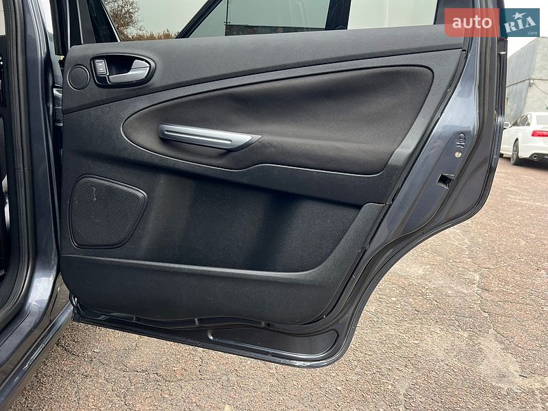 Мінівен Ford S-Max 2009 в Рівному