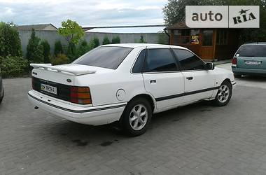 Седан Ford Scorpio 1990 в Березному