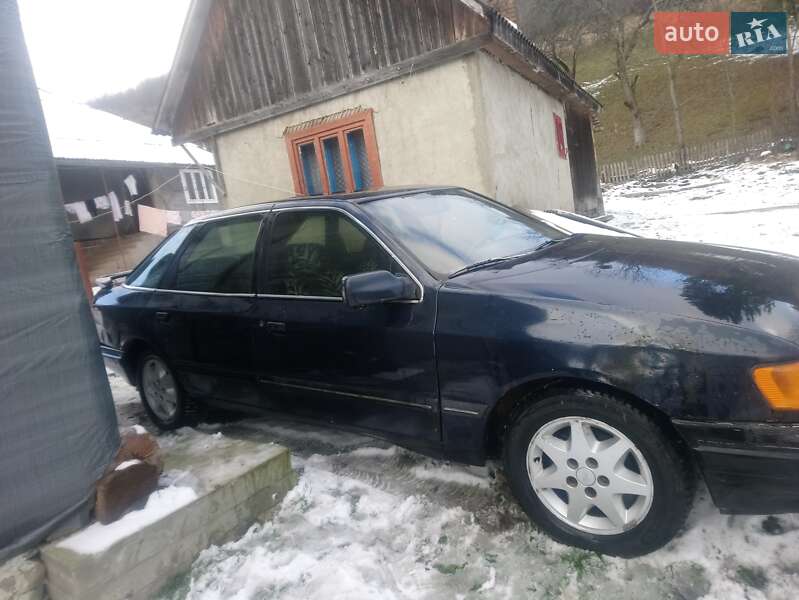 Лифтбек Ford Scorpio 1985 в Воловце