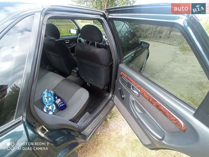 Седан Ford Scorpio 1995 в Борзне
