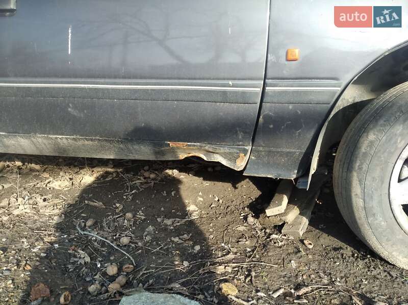 Седан Ford Scorpio 1990 в Вільнянську