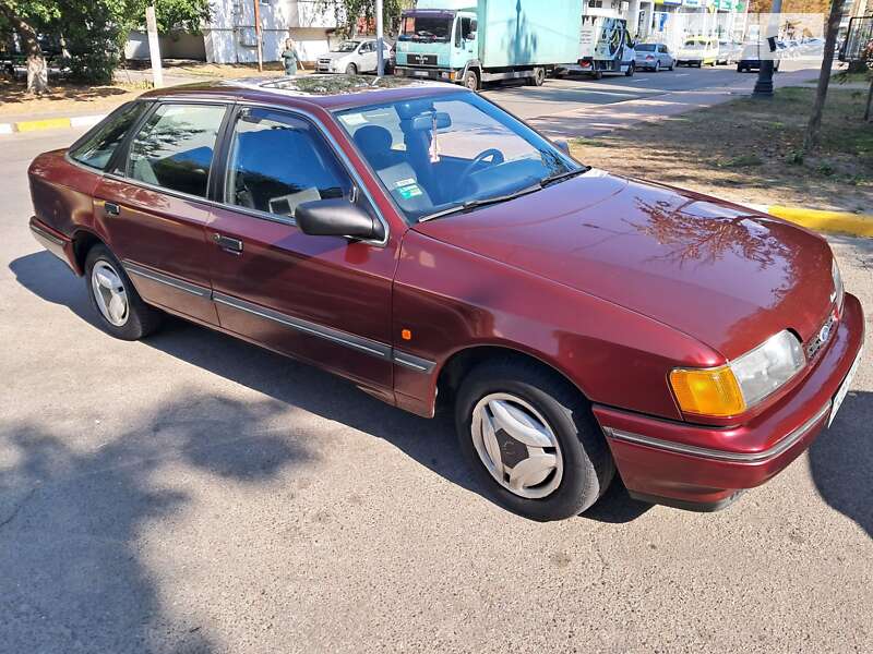 Седан Ford Scorpio 1990 в Бучі