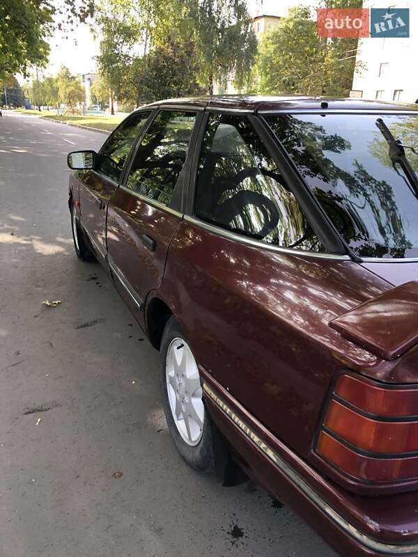 Седан Ford Scorpio 1991 в Першотравенске