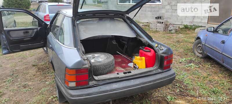Лифтбек Ford Scorpio 1988 в Каменец-Подольском