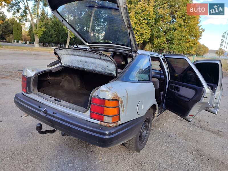 Ліфтбек Ford Scorpio 1989 в Миронівці