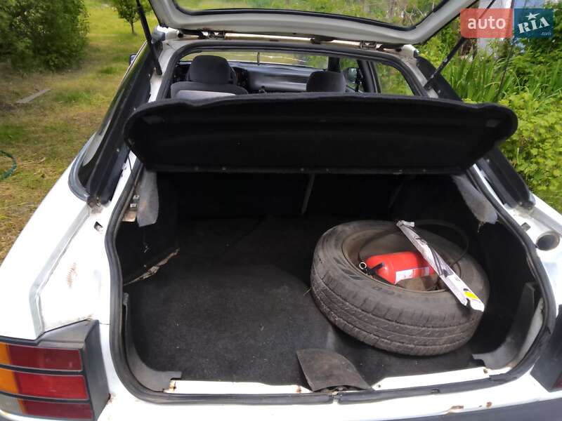 Седан Ford Scorpio 1985 в Терешках
