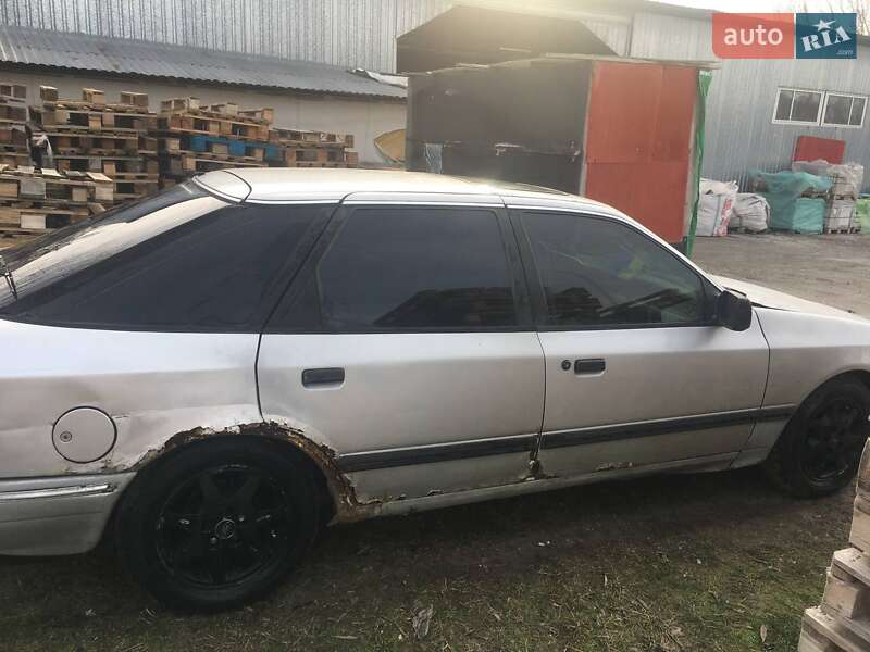 Лифтбек Ford Scorpio 1988 в Василькове