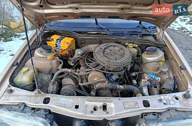 Ліфтбек Ford Scorpio 1988 в 