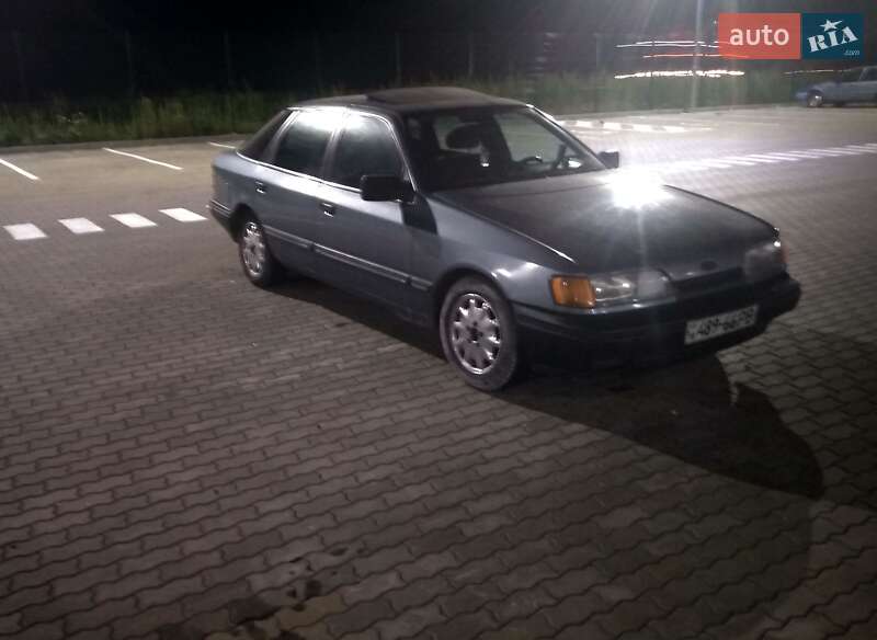 Седан Ford Scorpio 1988 в Сарнах