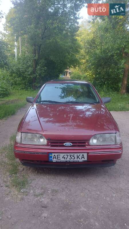 Лифтбек Ford Scorpio 1992 в Каменском